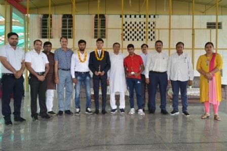 Results Celebration  photo 16