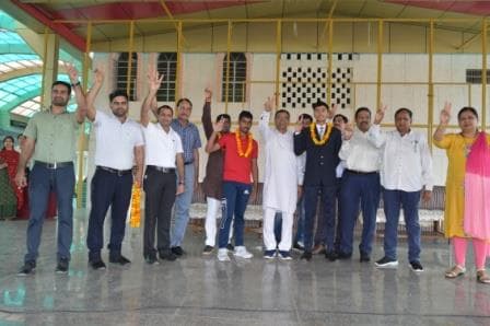 Results Celebration  photo 25