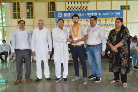 Results Celebration  photo 11