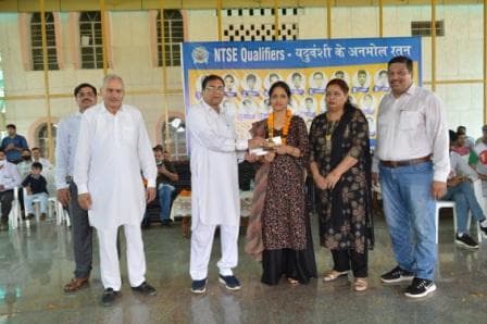 Results Celebration  photo 16