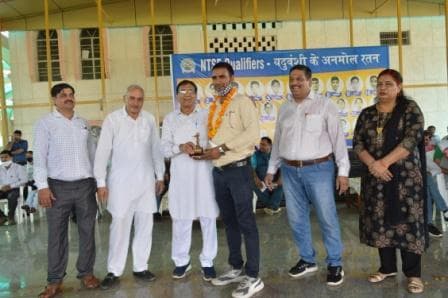 Results Celebration  photo 15