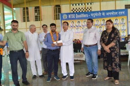 Results Celebration  photo 30