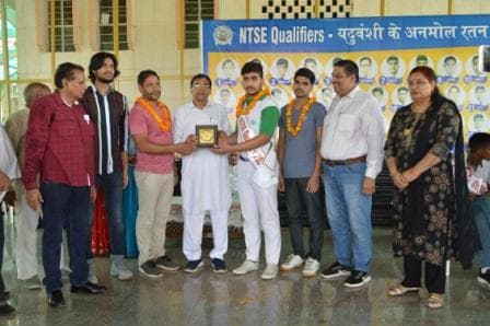 Results Celebration  photo 58